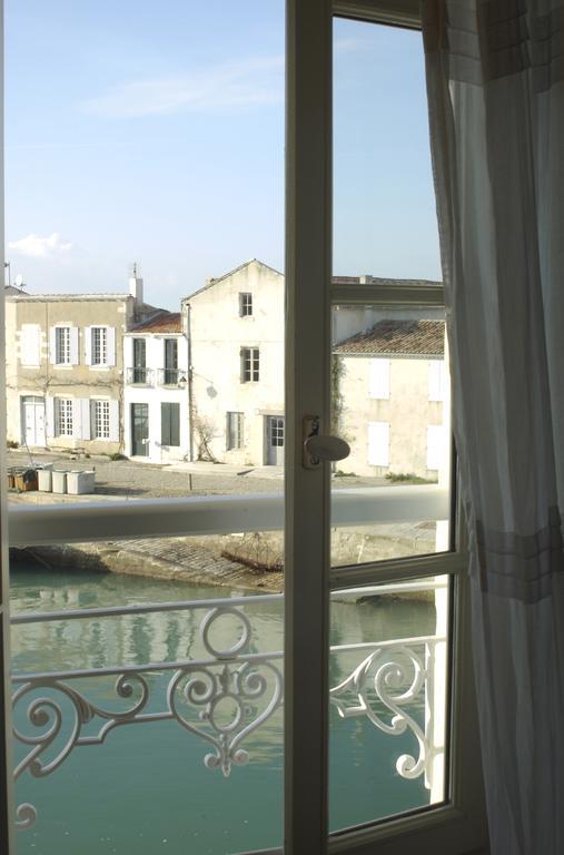 Le Corps De Garde Bed & Breakfast Saint-Martin-de-Re Bagian luar foto
