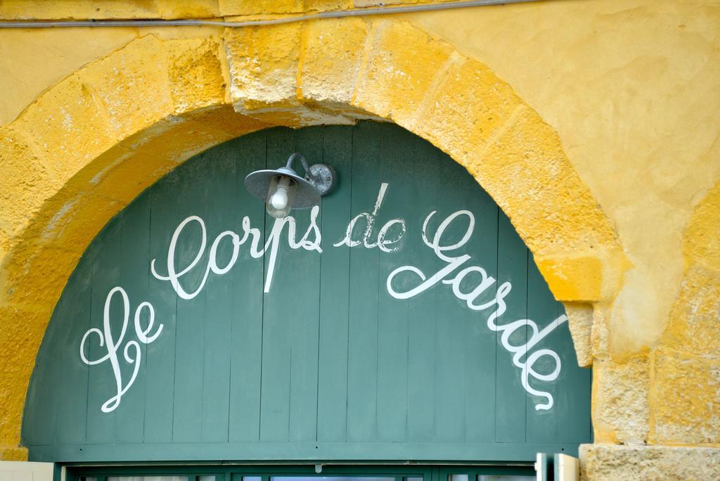 Le Corps De Garde Bed & Breakfast Saint-Martin-de-Re Bagian luar foto