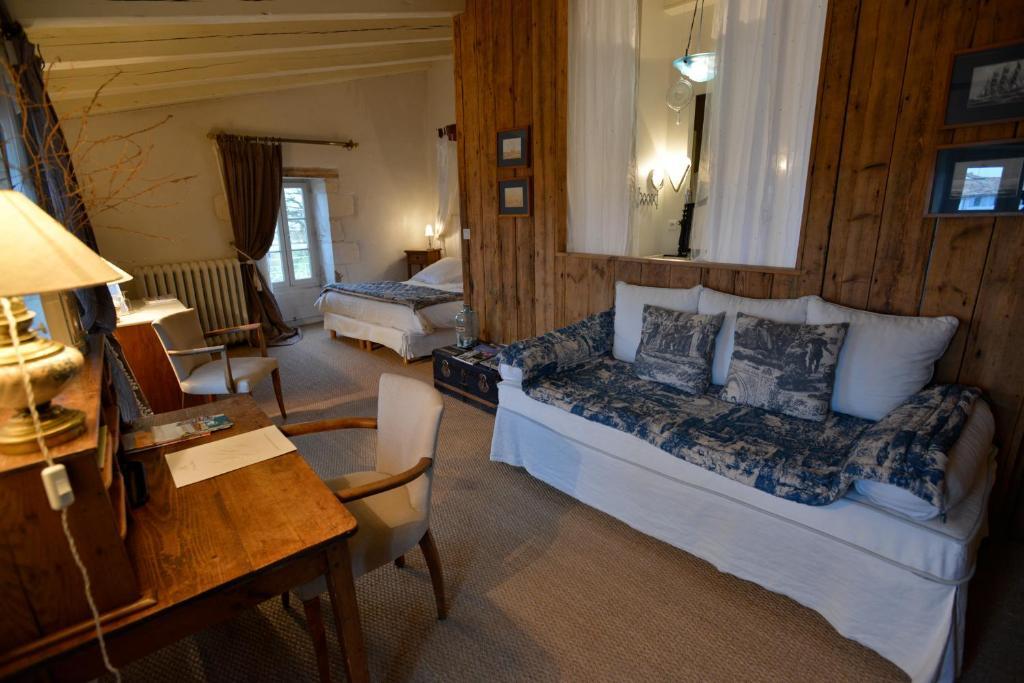 Le Corps De Garde Bed & Breakfast Saint-Martin-de-Re Ruang foto