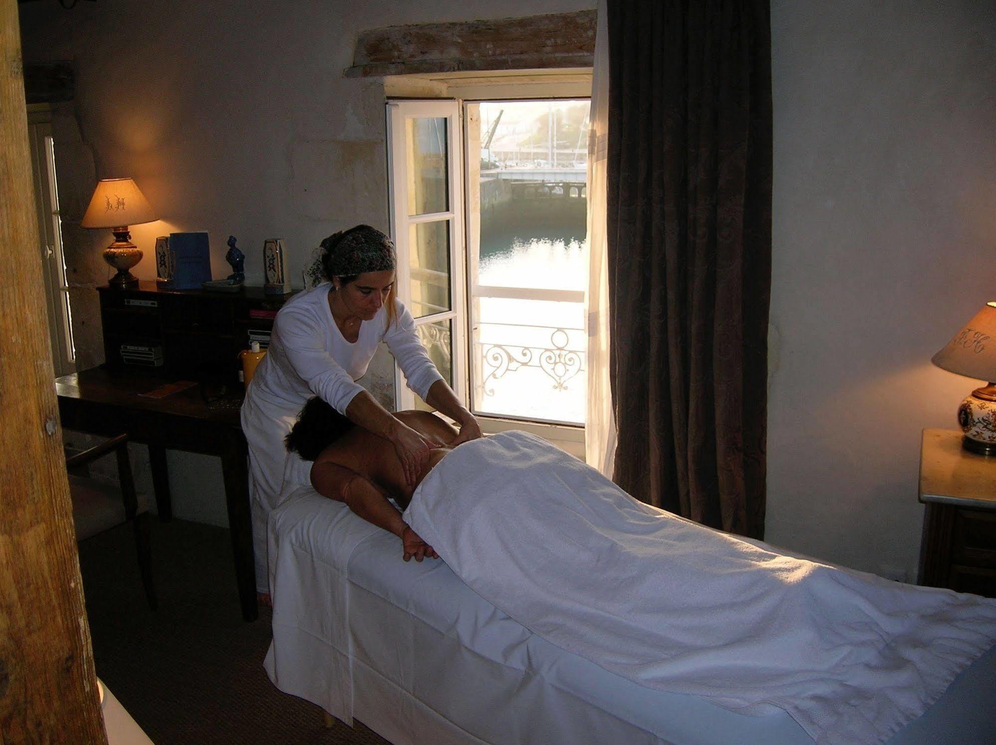 Le Corps De Garde Bed & Breakfast Saint-Martin-de-Re Bagian luar foto